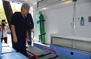 Governo do Piauí entrega ambulâncias a oito municípios em solenidade na Sesapi (Foto: -)